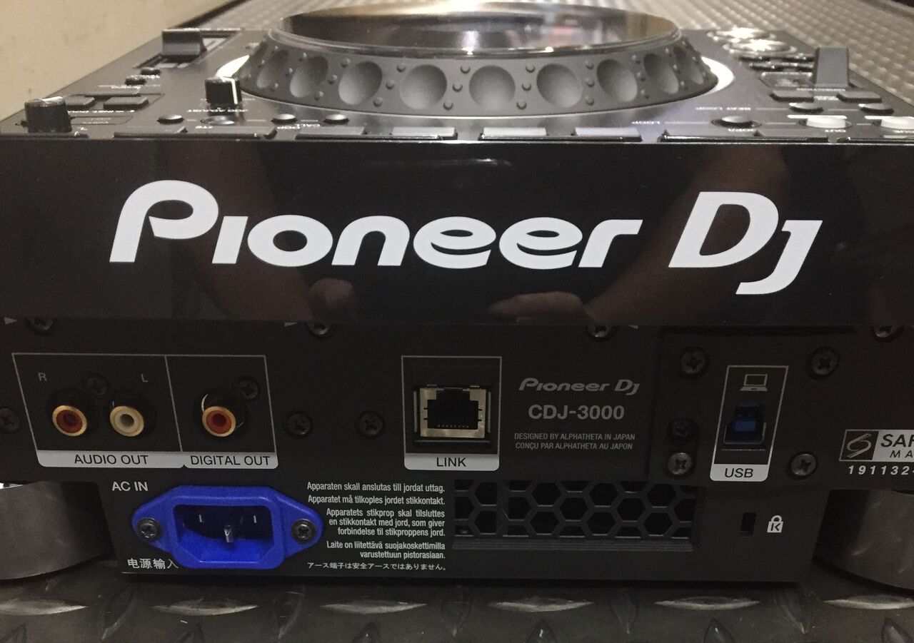 Pioneer DJ CDJ-3000 ※美品!! が 2台入荷!! 9/26(火)中古DJ機材情報