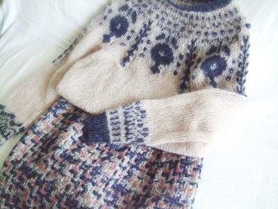 パリジェンヌの編みもの』より食器模様のロピ風セーター 完成