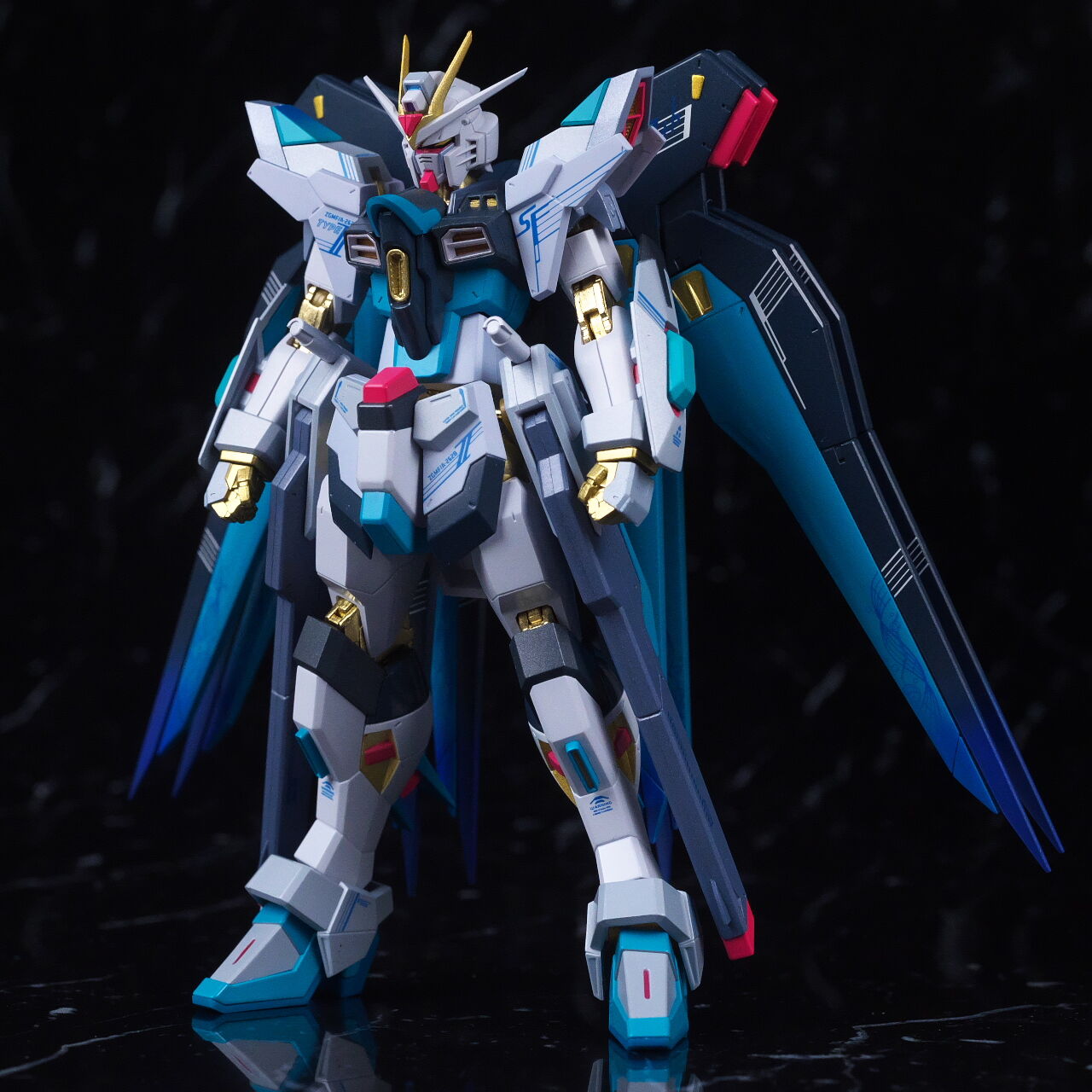 L ROBOT魂 ストライクフリーダム弐式 【⠀初音ミクver BANDAI