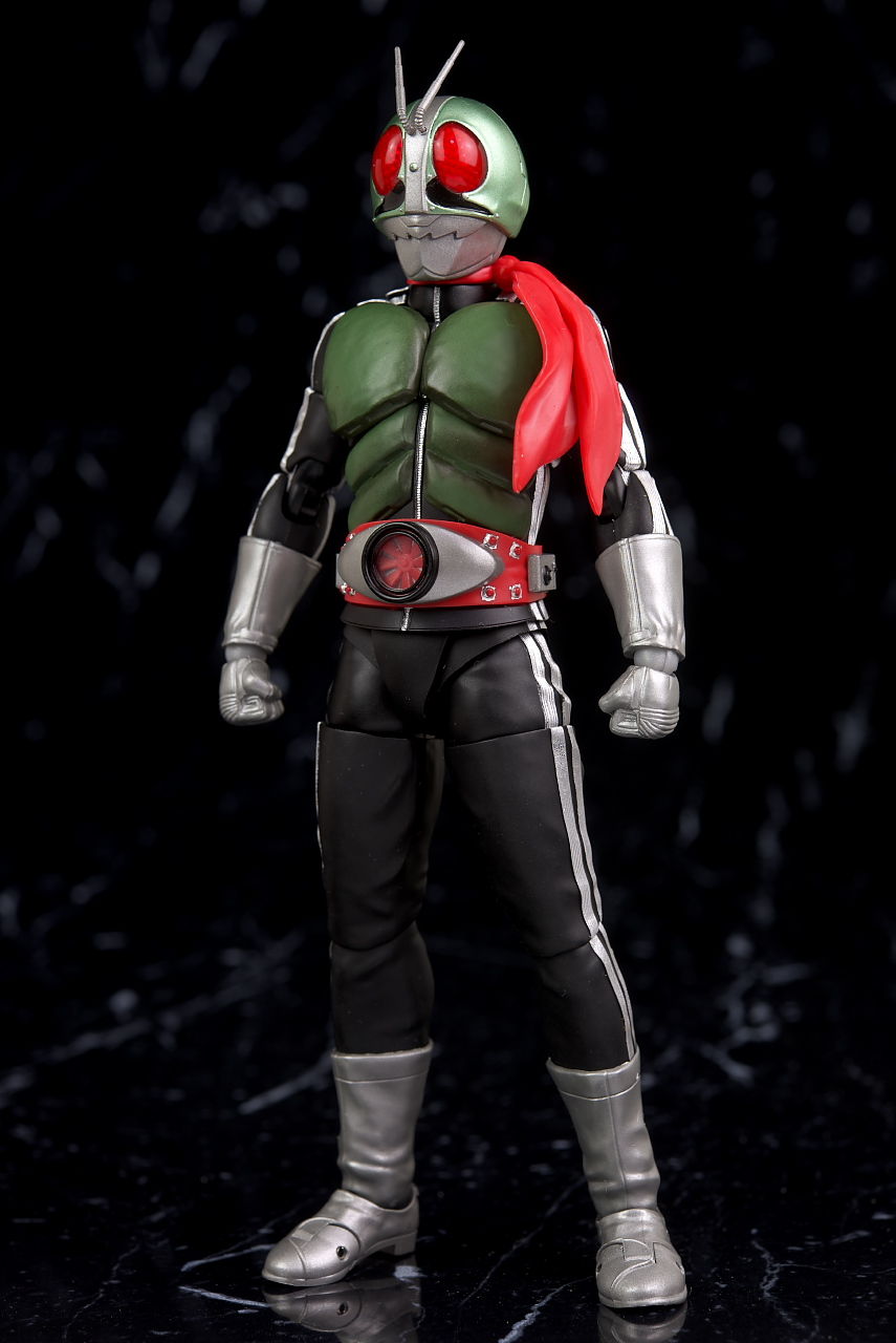 S.H.フィギュアーツ (真骨彫製法) 仮面ライダー新1号 レビュー : はっ