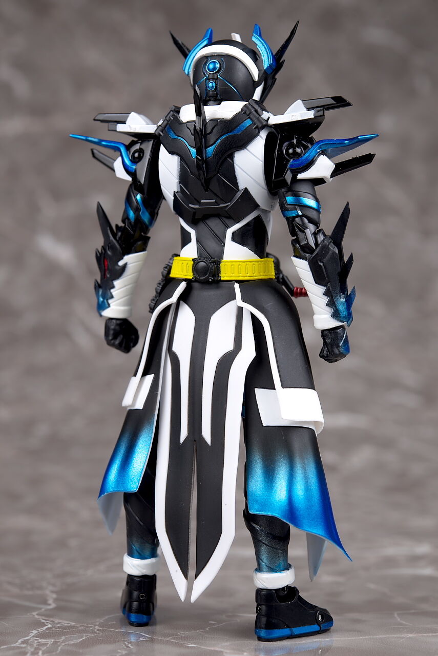 S.H.フィギュアーツ 仮面ライダークローズエボル レビュー : はっちゃか