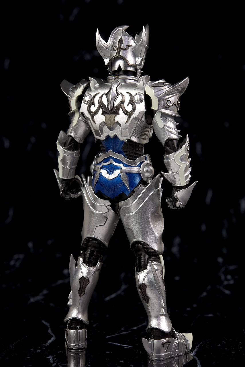 S.H.フィギュアーツ （真骨彫製法） 銀牙騎士ゼロ レビュー : はっちゃか