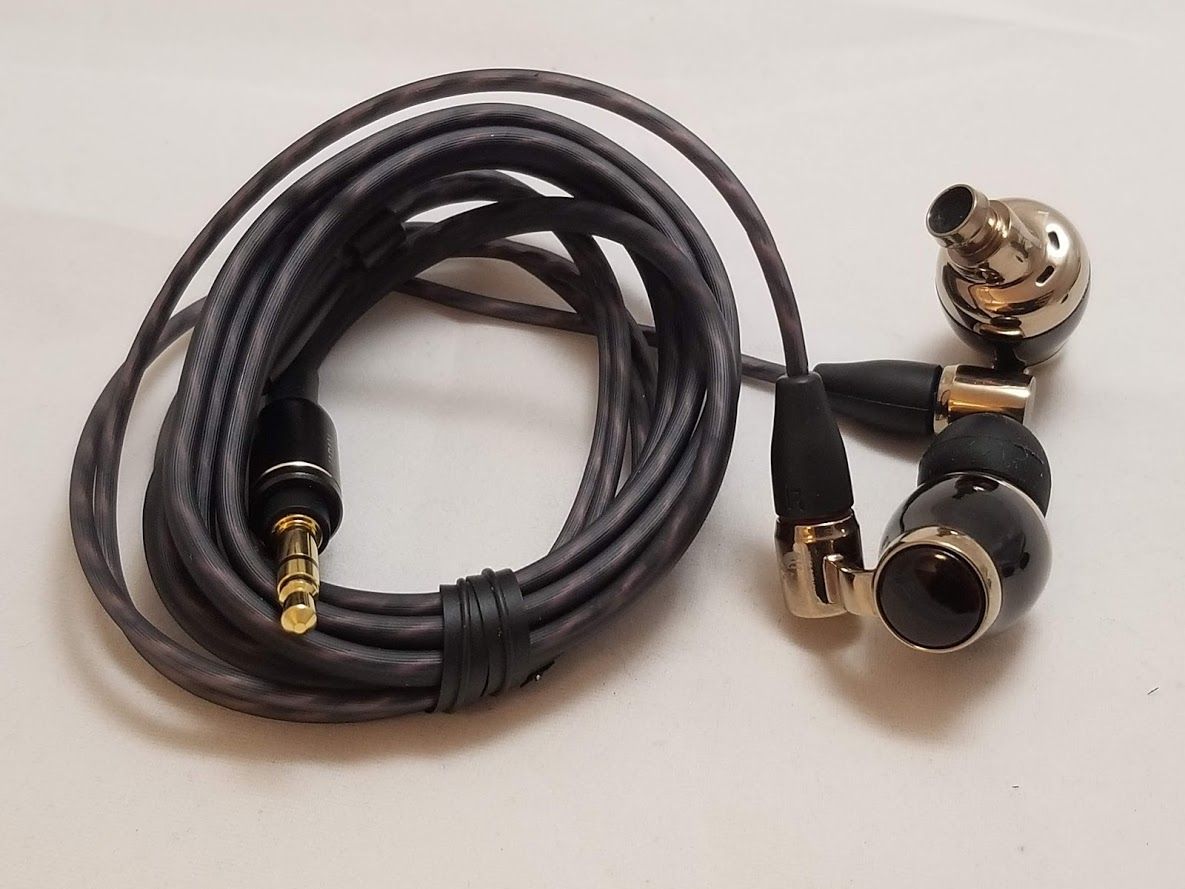 Victor JVC HA-FW10000のレビュー : メタラーのヘッドホンブログ