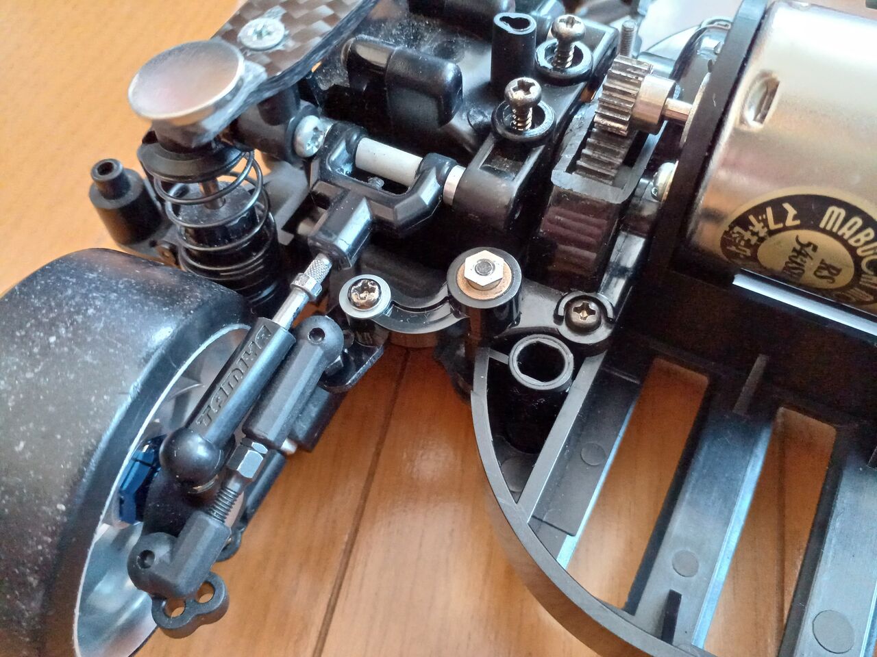 2024/6/30の作業：タミヤ TT-01のフロントモーター化② : お父さんの
