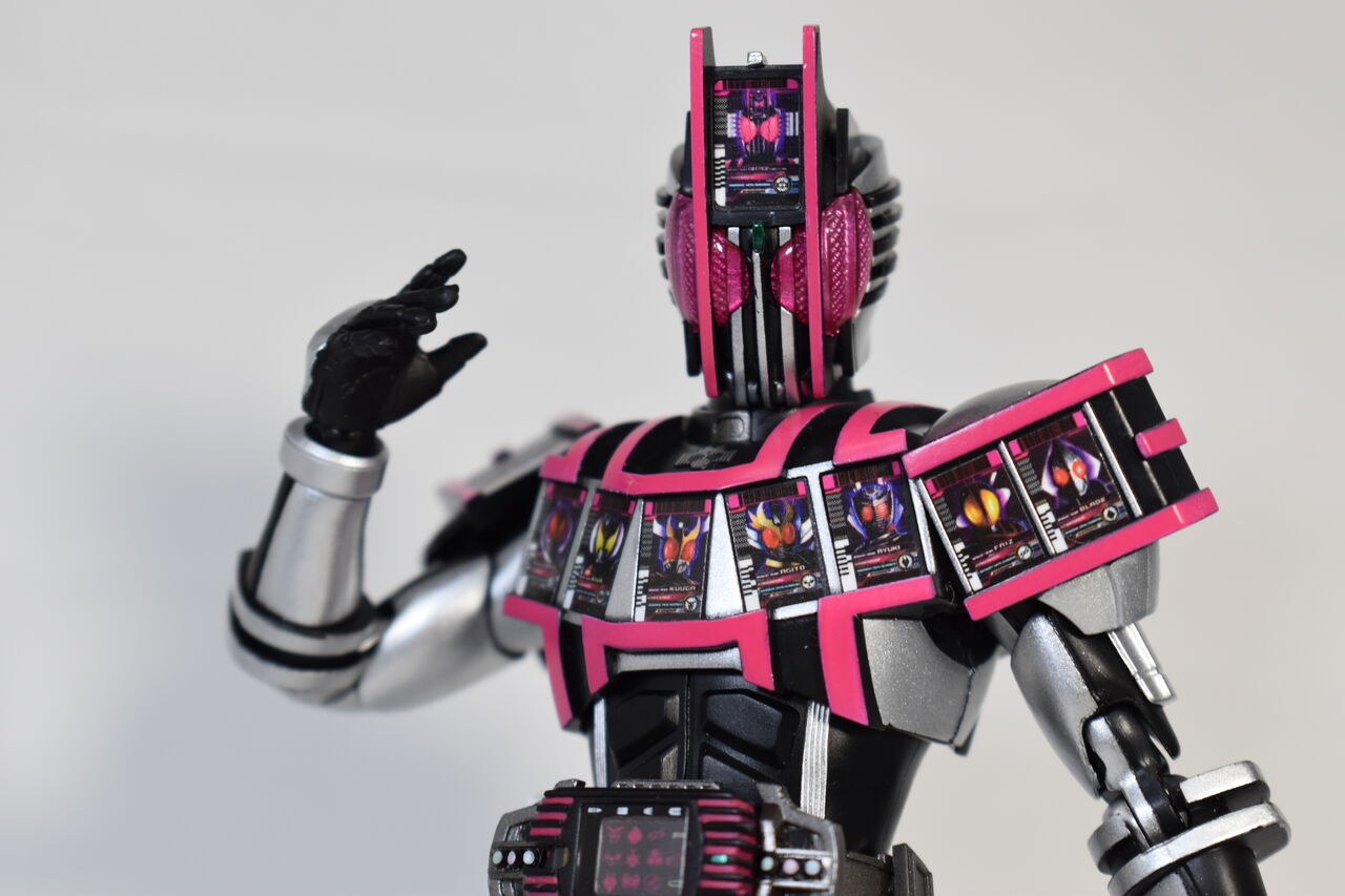 S.H.Figuarts 仮面ライダーディケイド コンプリートフォーム（真骨彫