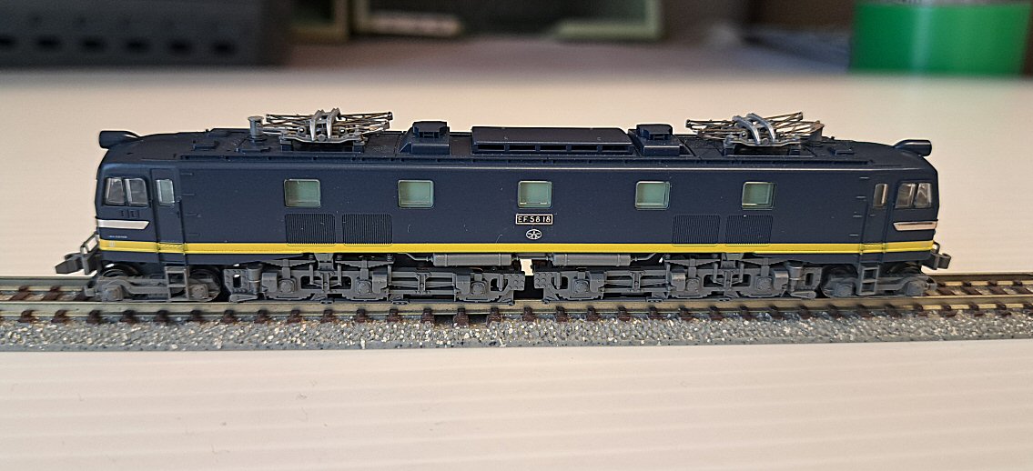 KATOのEF58試験塗装機EF58-16と18号機から : 鉄道模型おもちゃ倶楽部