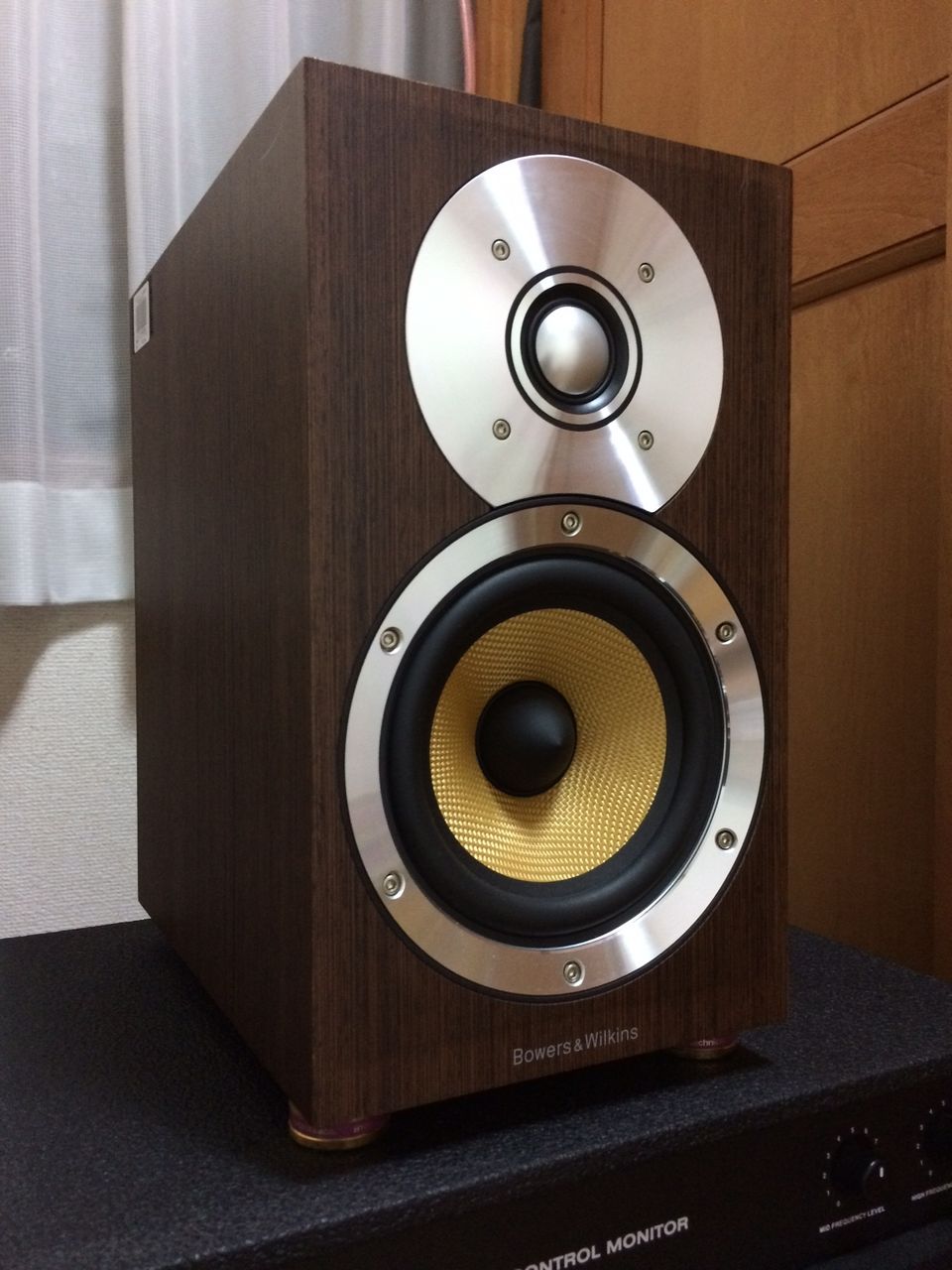 B&W CM1 : （ヴィンテージではない）レトロオーディオの世界