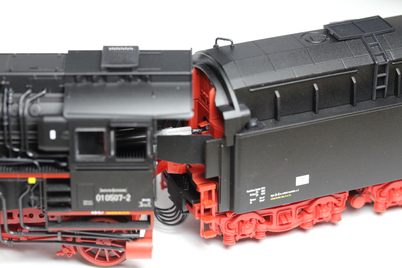 Roco BR01.5形蒸気機関車 : M R S モデルレールサービス