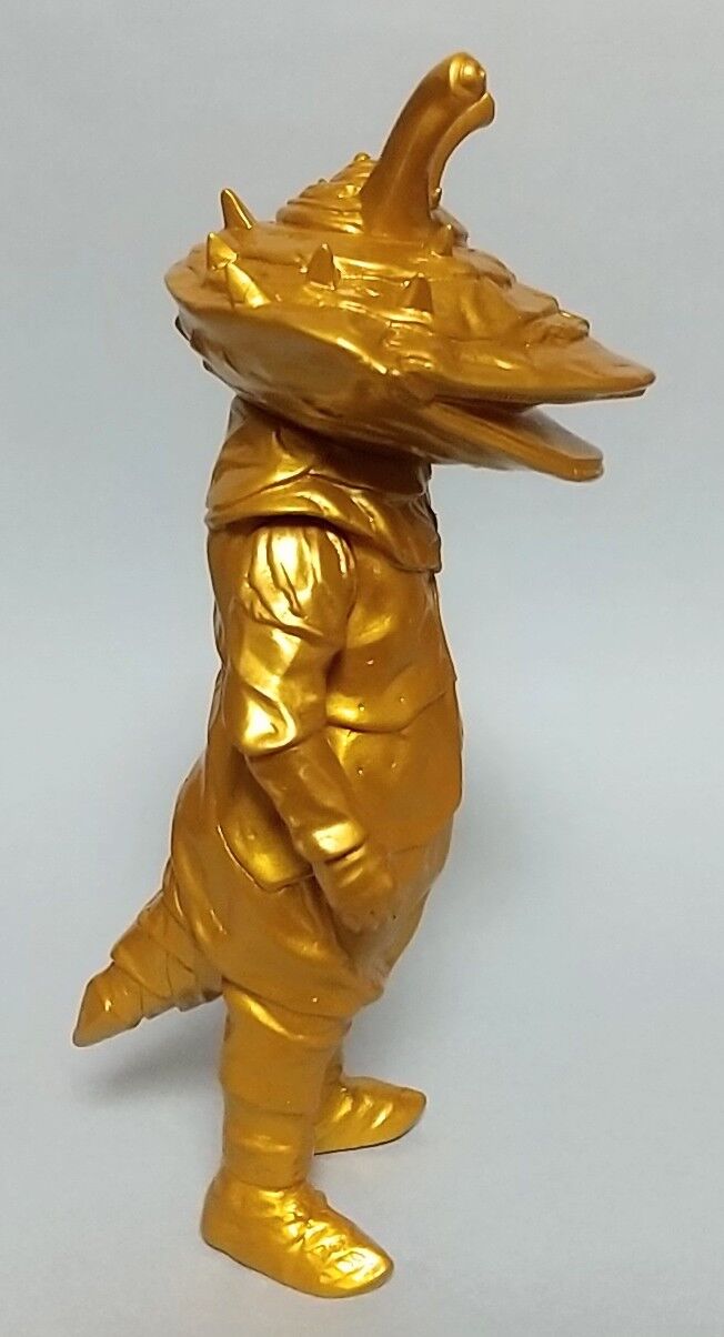 限定ゴールドカラー】スペシャルカラーソフビ カネゴン 豪華金爛ver