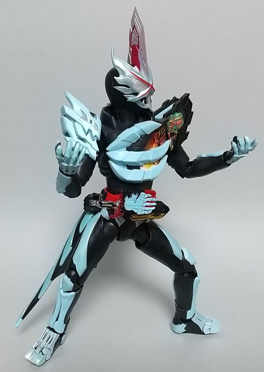 イベント特別開催記念商品♪】S.H.Figuarts 仮面ライダーセイバー