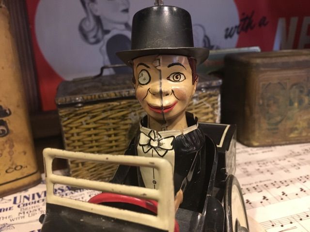 チャーリー マッカーシー : knock_on_wood blog