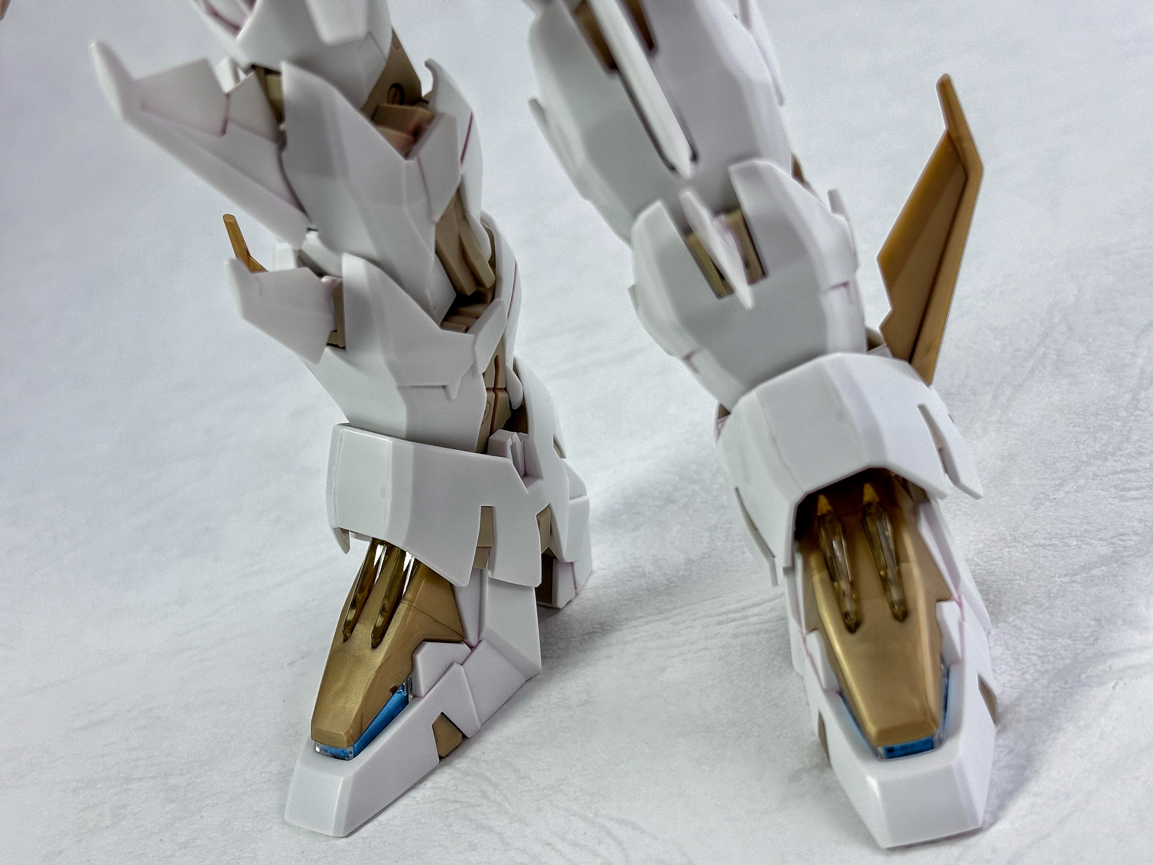 MG ガンダムエピオンEW[CROSS CONTRAST COLORS/CLEAR WHITE] レビュー