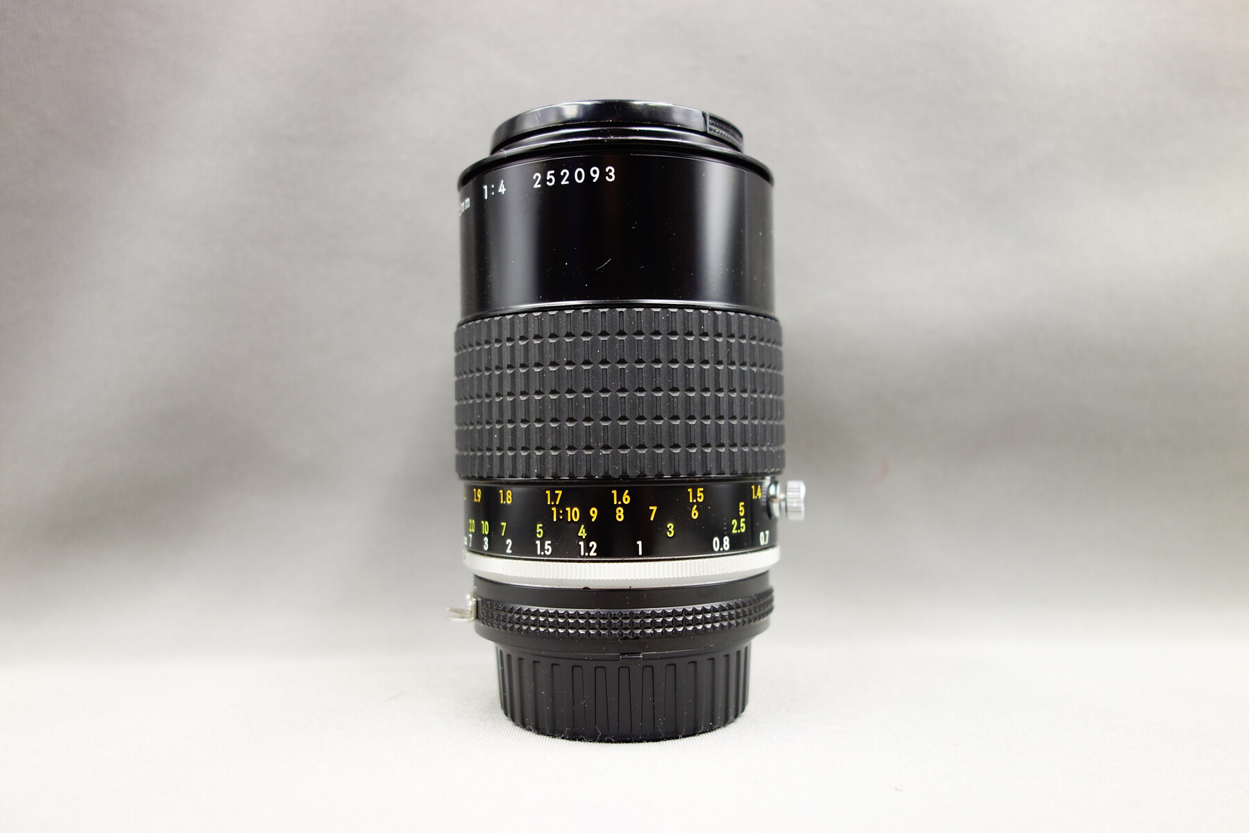 Nikon ニコン Ai-s Micro - NIKKOR 105mm F4 」 を購入 : 趣味の「写真