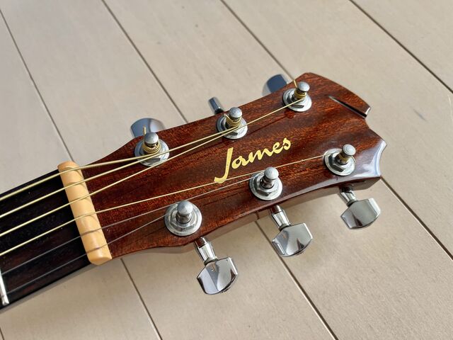 ☆島村楽器オリジナルブランド JAMES のミニギター。JFM-1 NA