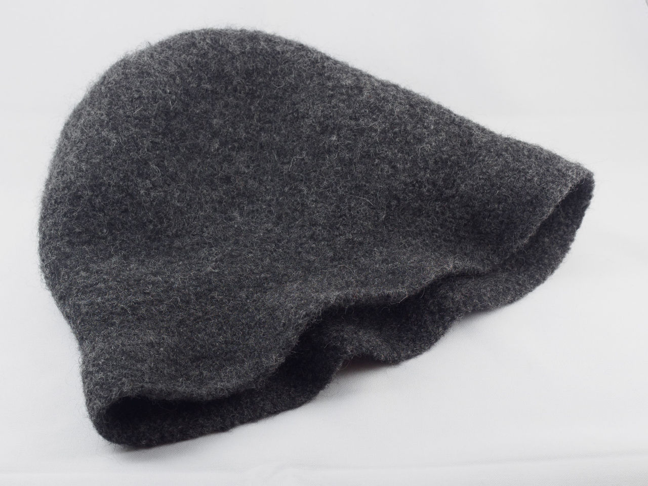 優しい温もり ～ Otopukeknit フェルトハット : 山に野に川に呑みに