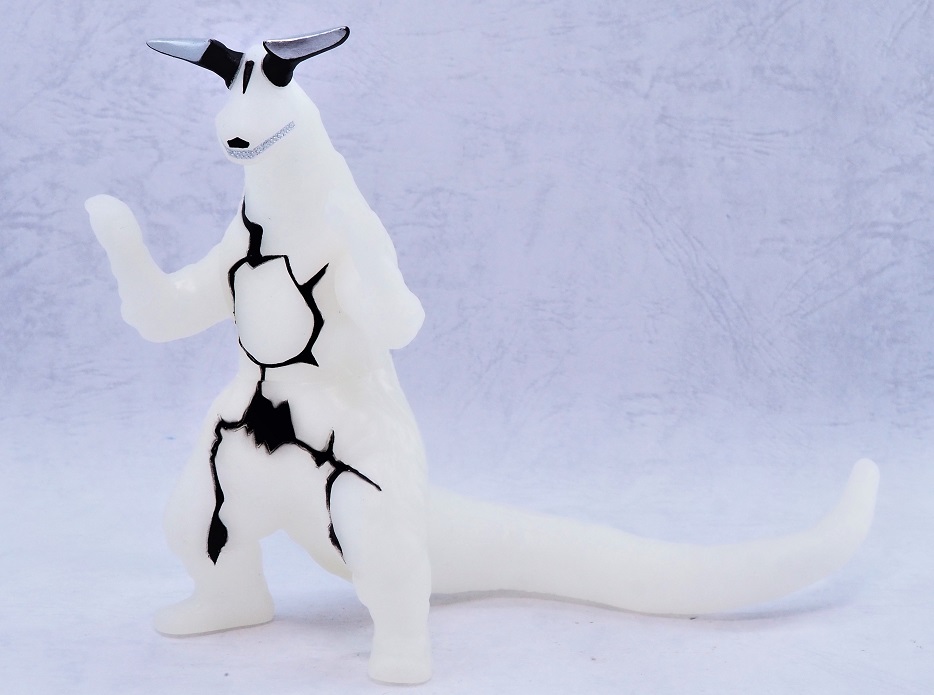 ウルトラ怪獣シリーズ エレキング 蓄光ver. レビュー : おもちゃの巣