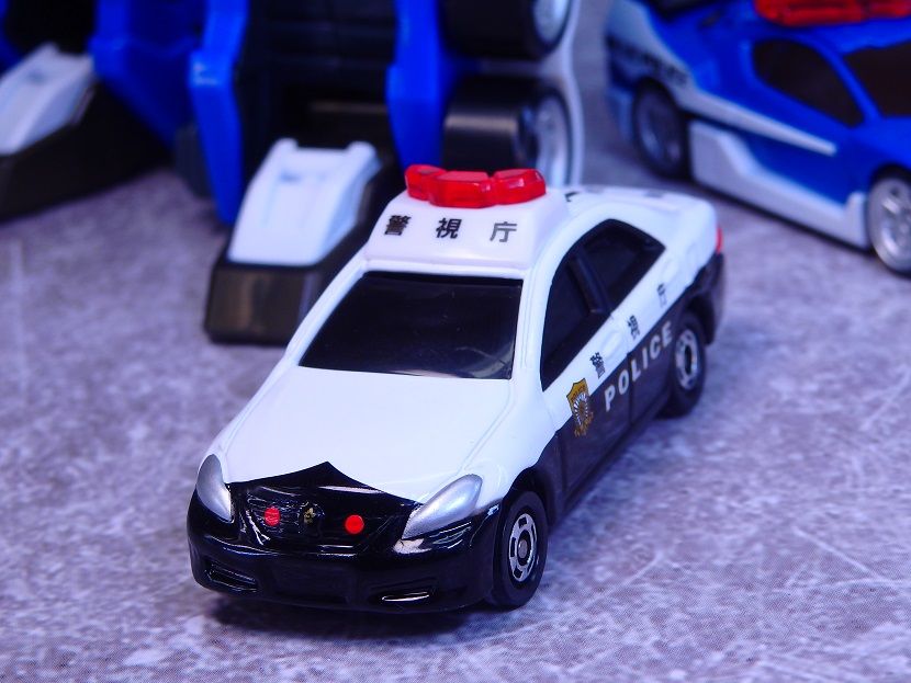 廃盤 希少 トミカ4D クラウン パトロールカー ＆ トヨタ