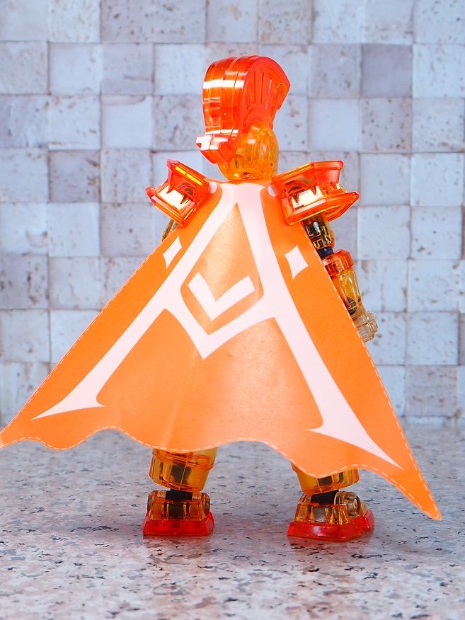 ダンボール戦機 LBXアキレスVモード vs LBXジ・エンペラー