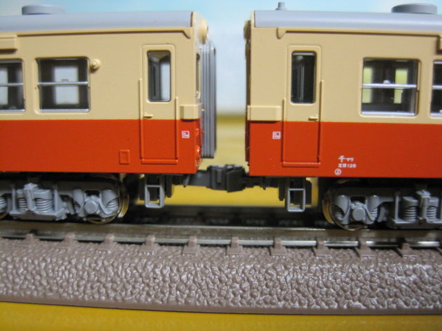 堂々入線？ ホビセン キハ30久留里線 復活国鉄色タイプ 2両セット