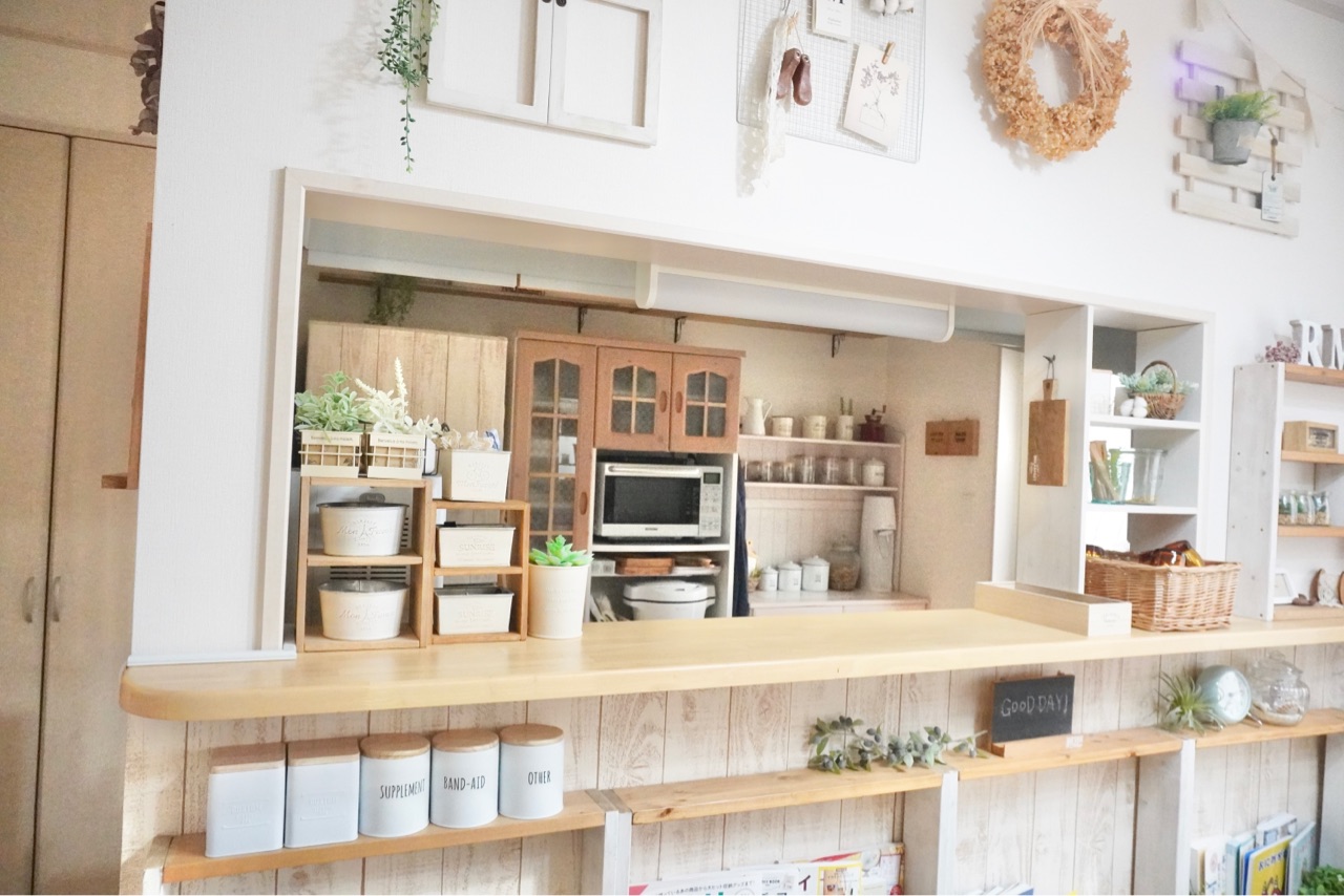 キッチンカウンターにDIY棚 : elie's house DIY100均リメイカーエリィ