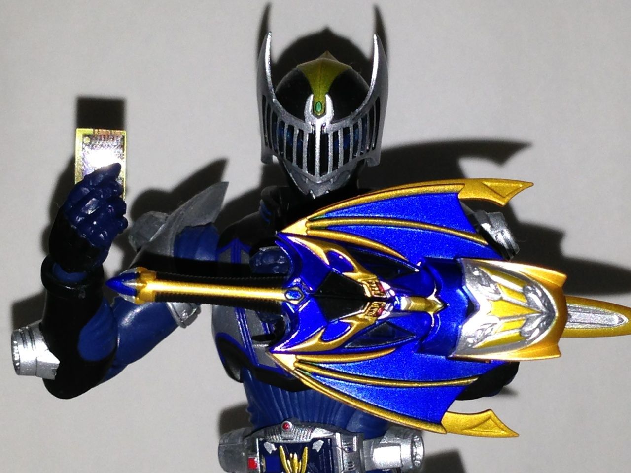 初の！S.H.Figuarts 仮面ライダーナイトサバイブ レビュー : わたぶろぐ