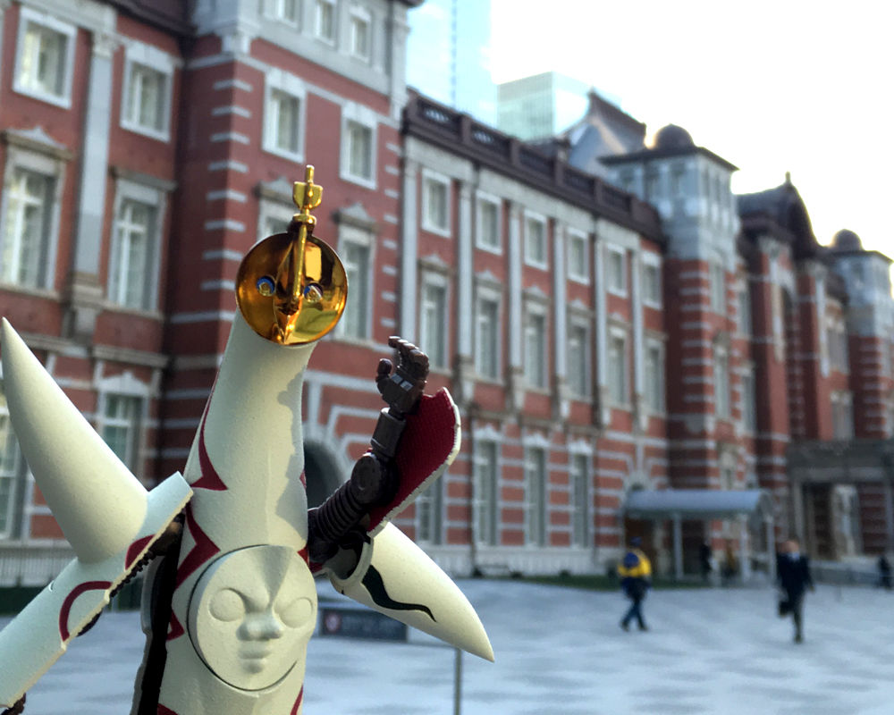 3月17日店頭発売「超合金 太陽の塔のロボ Jr.」が大阪・万博記念公園へ