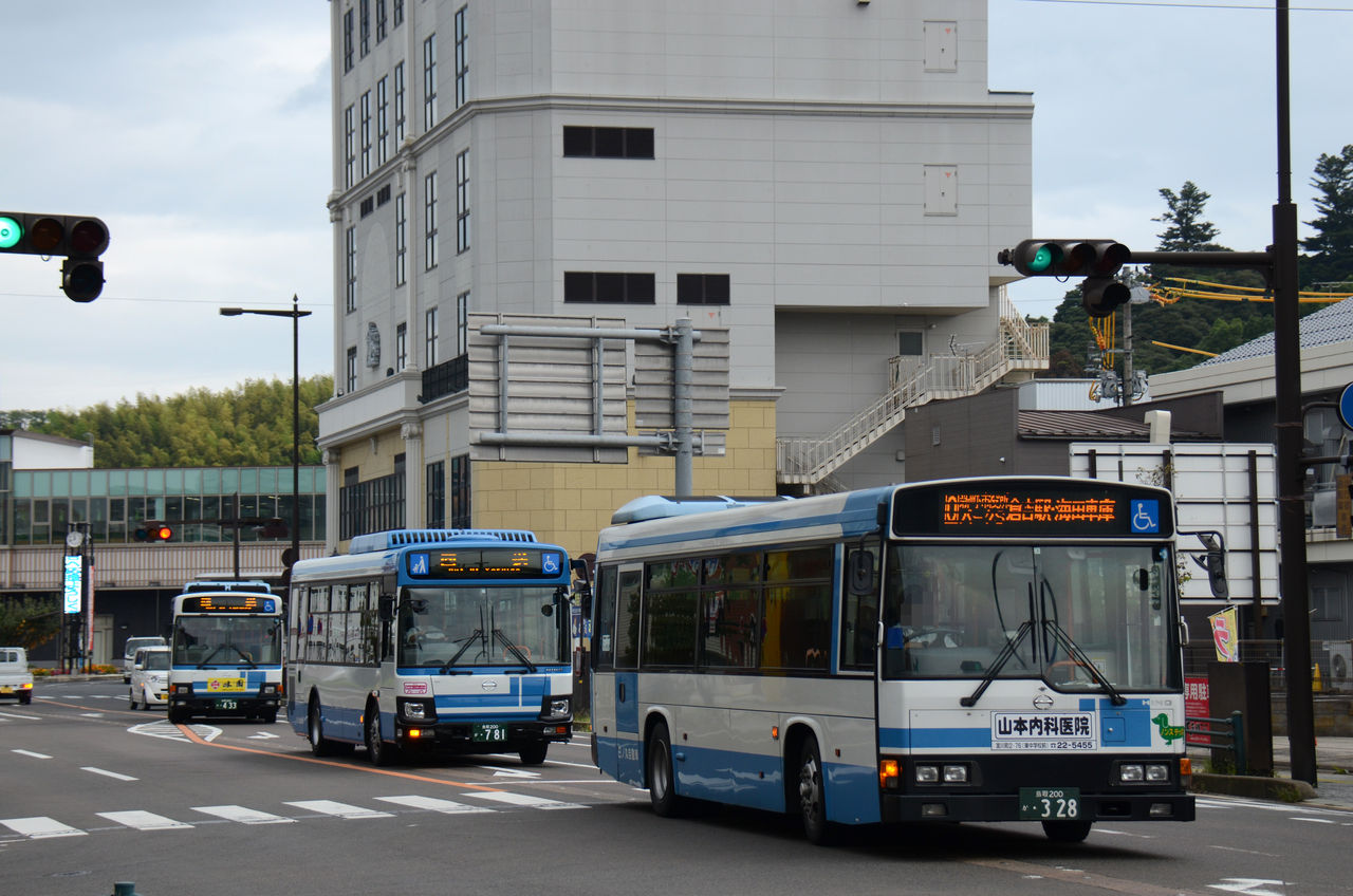 日ノ丸自動車 : ざっしーのただ載せてゆくだけ