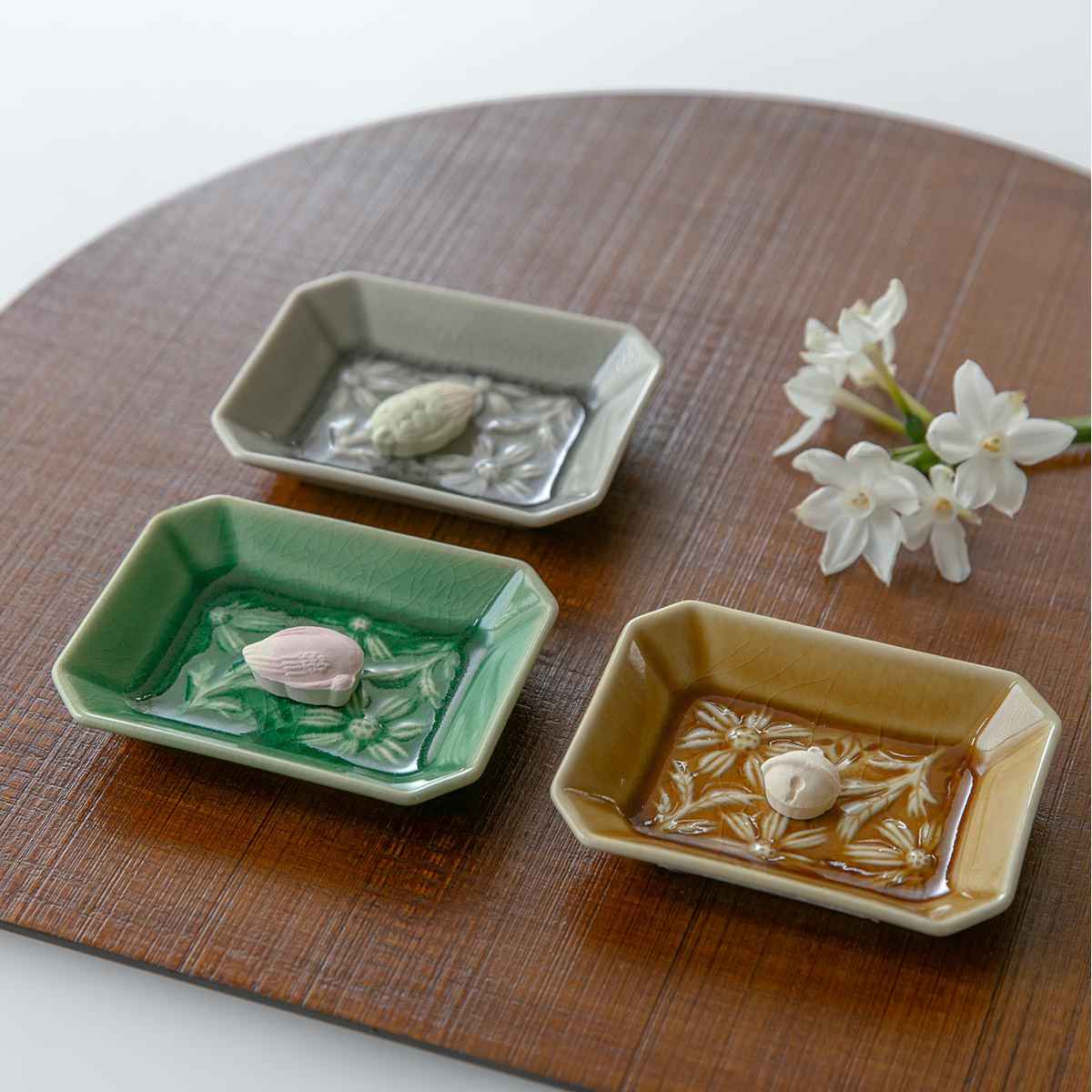 プレート 9cm 角小皿 マーガリート 陶器 瀬戸焼 （ 食洗機対応 電子