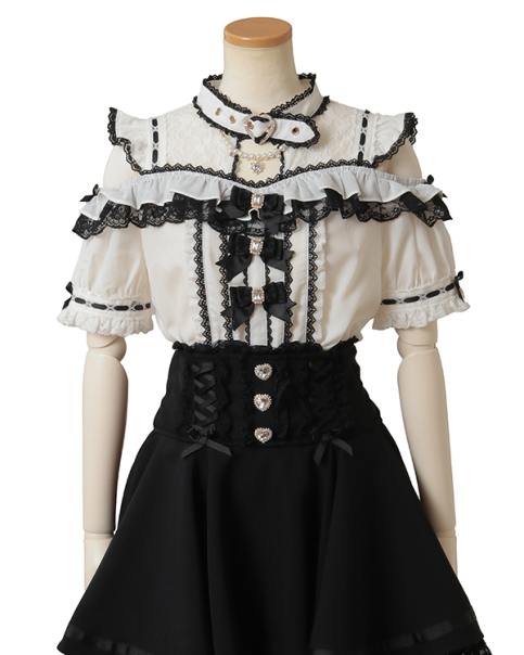 3つリボンフロントチョーカーブラウス ｜ LIZ LISA（リズリサ）公式