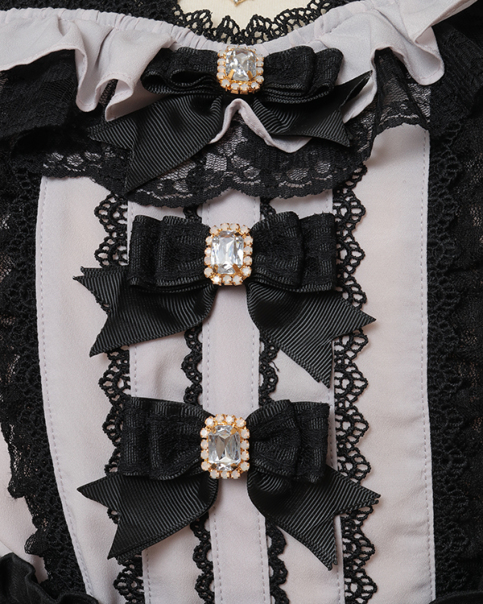 3つリボンフロントチョーカーブラウス ｜ LIZ LISA（リズリサ）公式