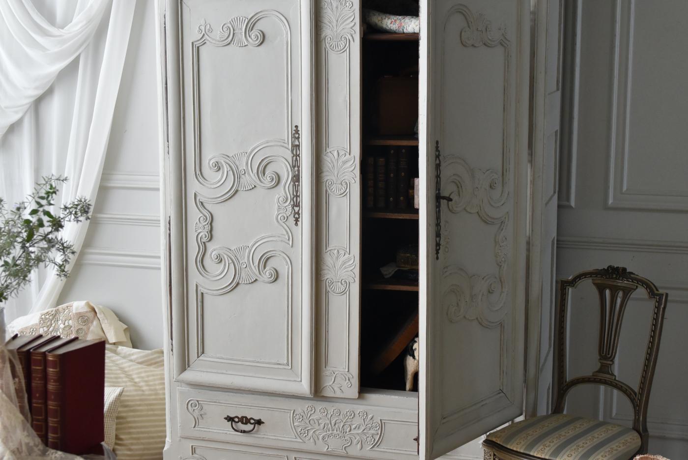 フランスアンティーク家具 アンティークワードローブ.3 アルモワール