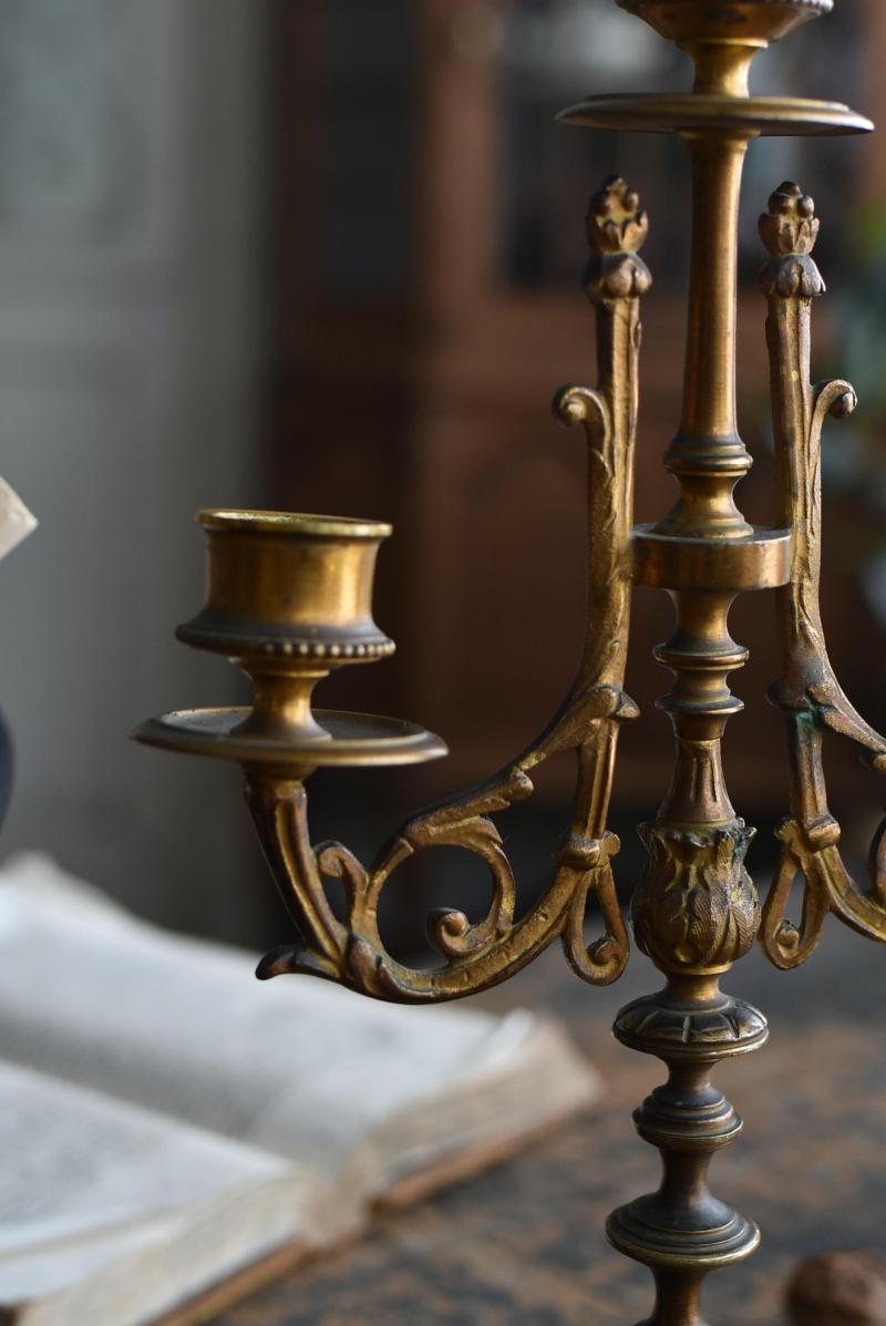 3灯キャンドルスタンド.4A(スナッファー付) アンティーク燭台