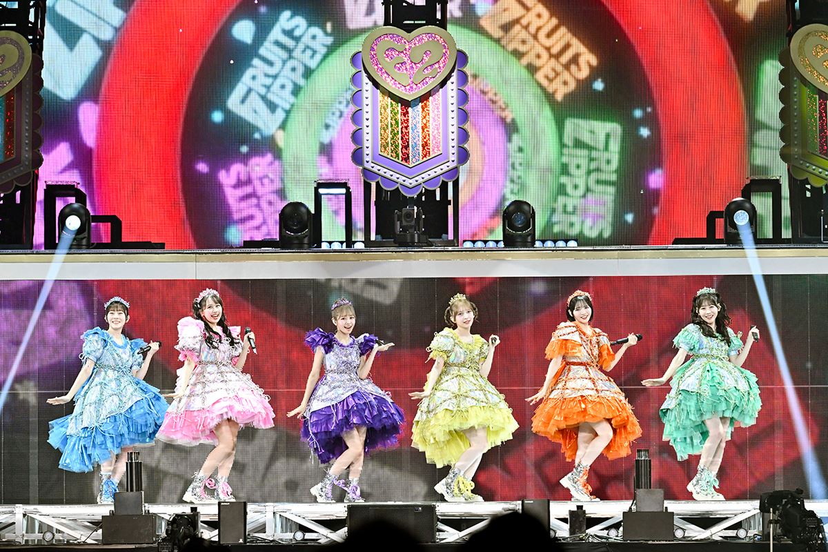 音楽専門誌『ぴあMUSIC COMPLEX』連動企画(第224回)FRUITS ZIPPER、3