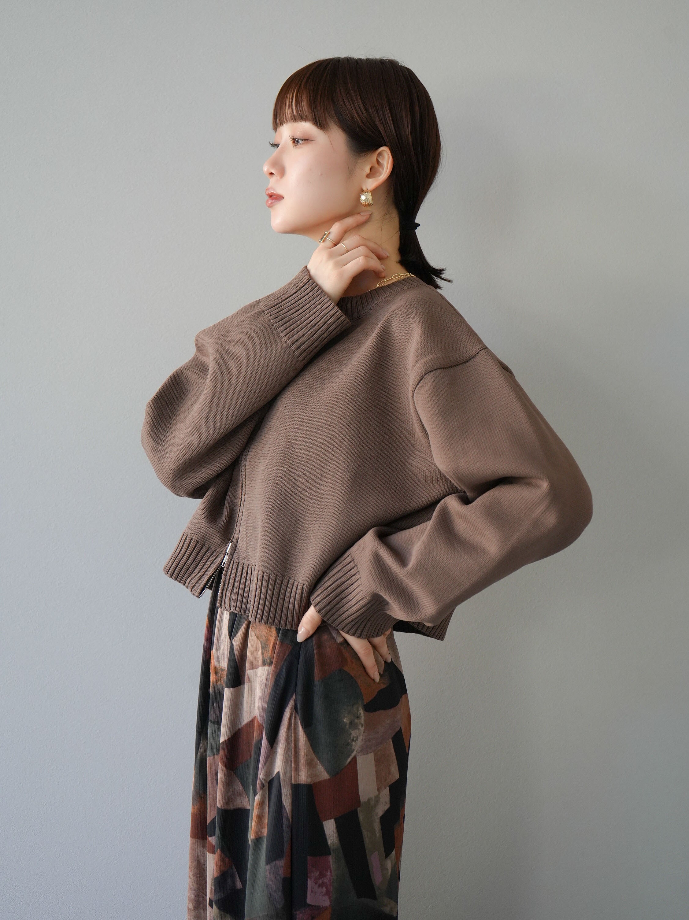 予約]ダブルジップポリエステルニットカーディガン/モカ – Lumier