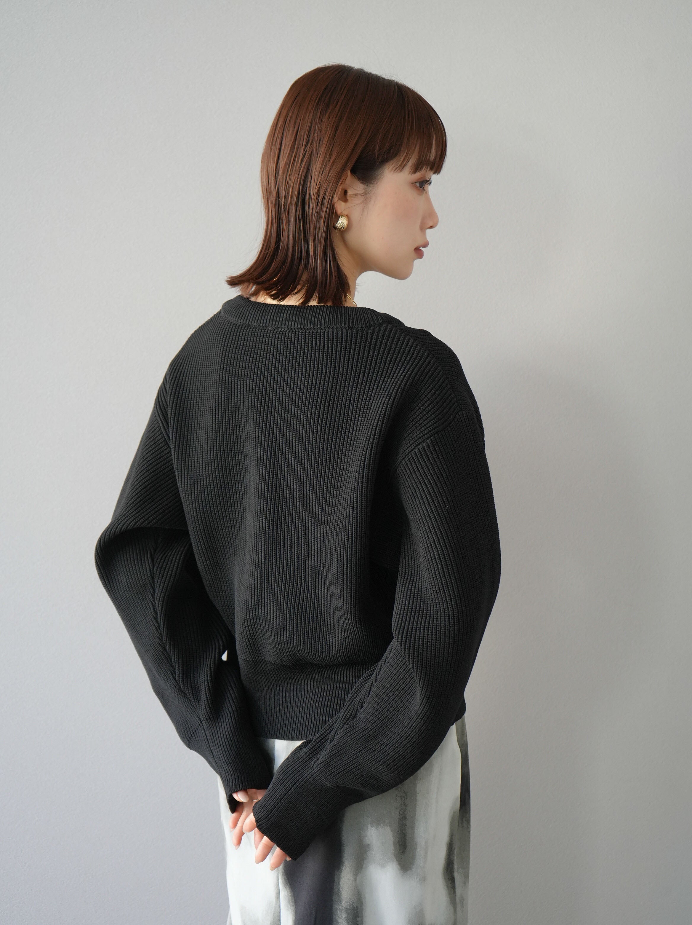 予約]あぜ編みポリエステルニットプルオーバー/ブラック – Lumier