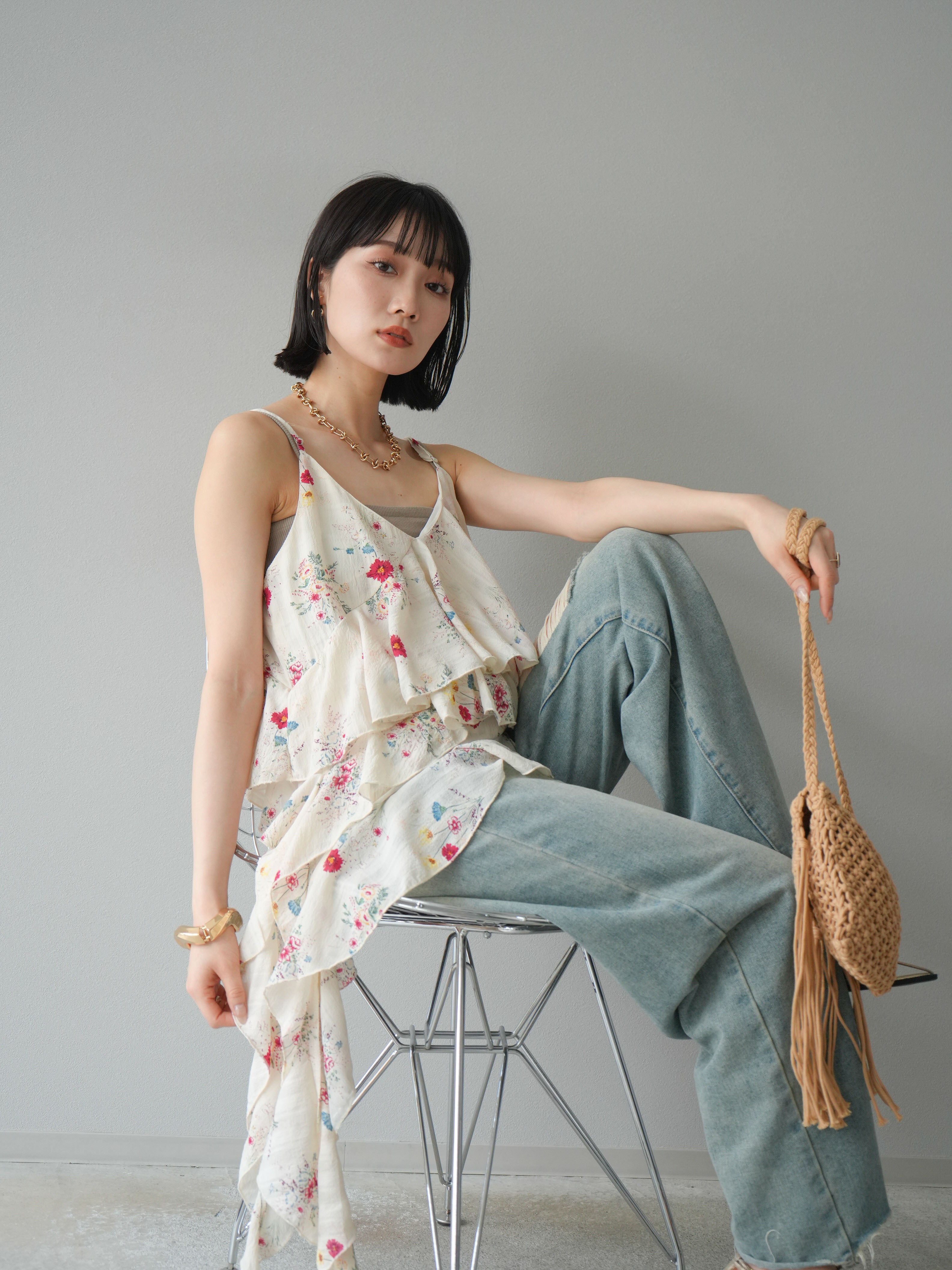 予約]フラワープリントラッフルキャミソール/アイボリー – Lumier