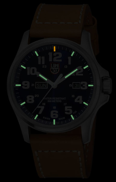 NEW MODEL 】 ATACAMA FIELD CHRONOGRAPH ALARM 1940 / DAY DATE 1920