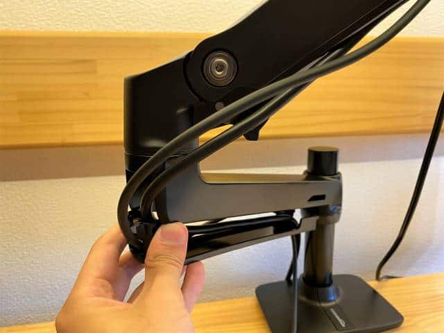 Amazonベーシック モニターアーム レビュー】性能はエルゴトロン