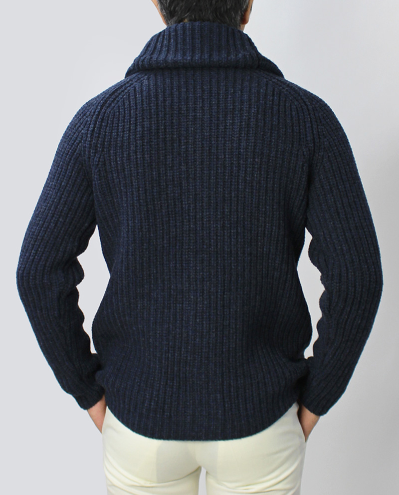 ZANONE / ザノーネ 』でラグジュアリーな大人のニットスタイル