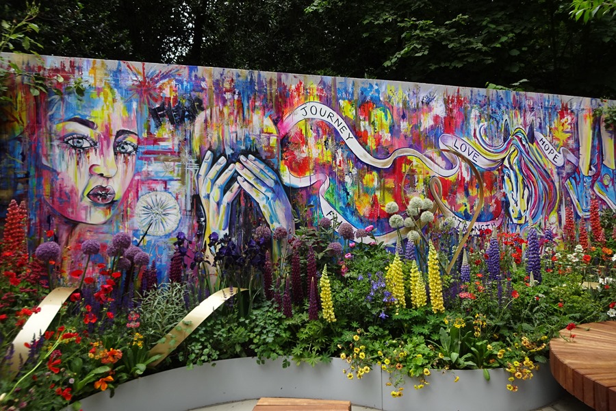 RHSチェルシーフラワーショー・The Supershoes, Laced With Hope