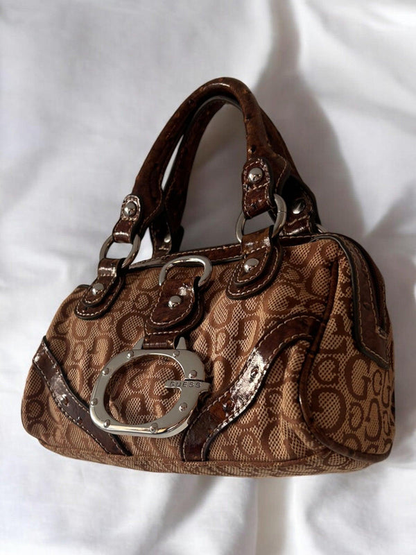 Vintage Guess Bag Y2K Monogram – Lyons way | Online Handpicked