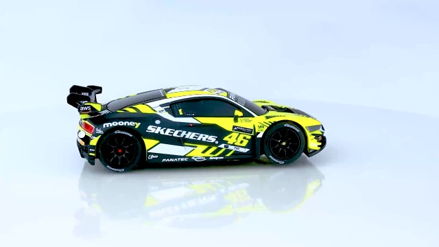 Amazon.com: Carrera 64230 Audi R8 LMS GT3 Valentino Rossi No.46 1