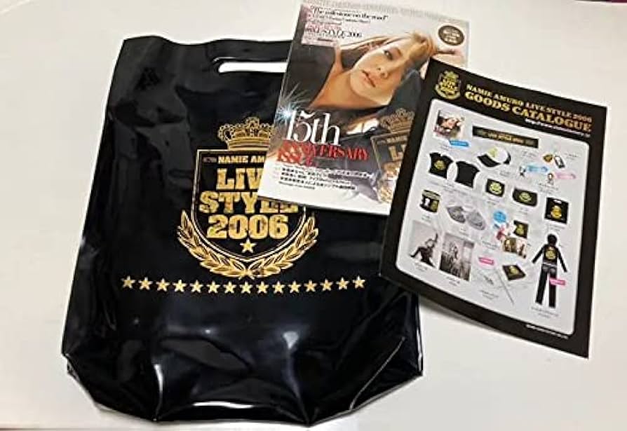 Amazon.co.jp: 安室奈美恵 15周年 LIVE STYLE 2006 ツアー パンフ