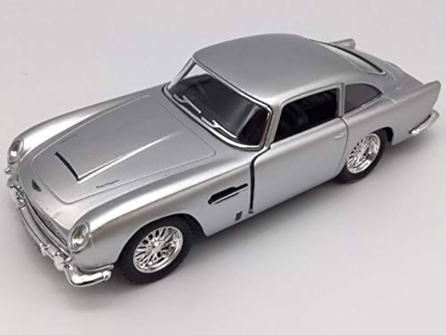 Amazon | 1台売り 1/38 アストンマーチンDB5 初代ボンドカー 007 映画