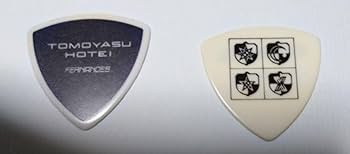 Amazon.co.jp: 布袋寅泰 complex ピック ギターピック g柄 4枚 セット