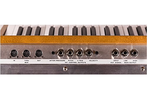 BEHRINGER MODEL D – モノフォニックの MODEL D で2つのパートを弾く