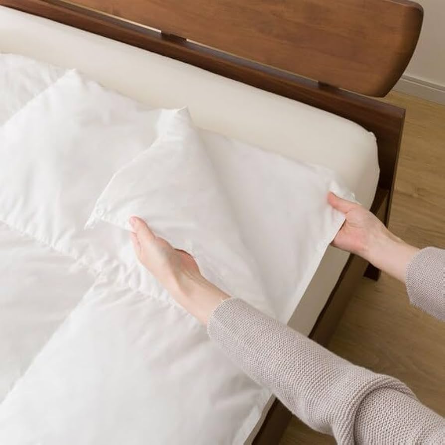 Amazon｜ニトリ 2枚合わせ羽毛掛け布団 NTR-2 K2324 クイーンサイズ