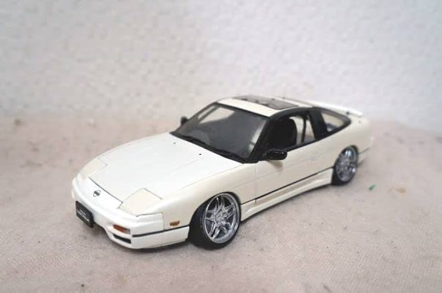 Amazon | DISM 日産 180SX 1/24 ミニカー 白 | ミニカー・ダイキャスト