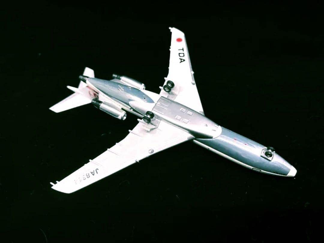 Amazon.co.jp: 1/200 JAL TDA ボーイング B727 JA8314 JET-X 飛行機