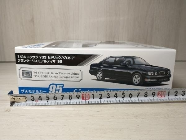 Amazon.co.jp: プラモデル アオシマ 1/24 Y33 セドリック/グロリア